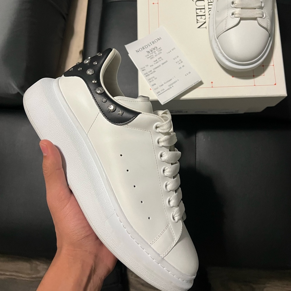 Alexander Mcqueen